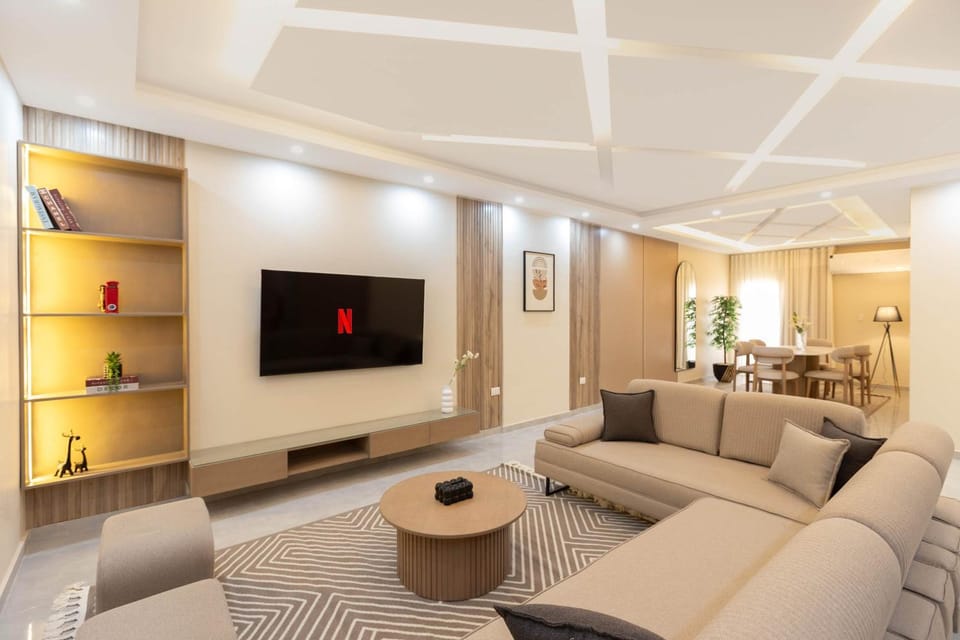 Luxury 3BR 247 Front Desk & Security Apartment in New Cairo City
