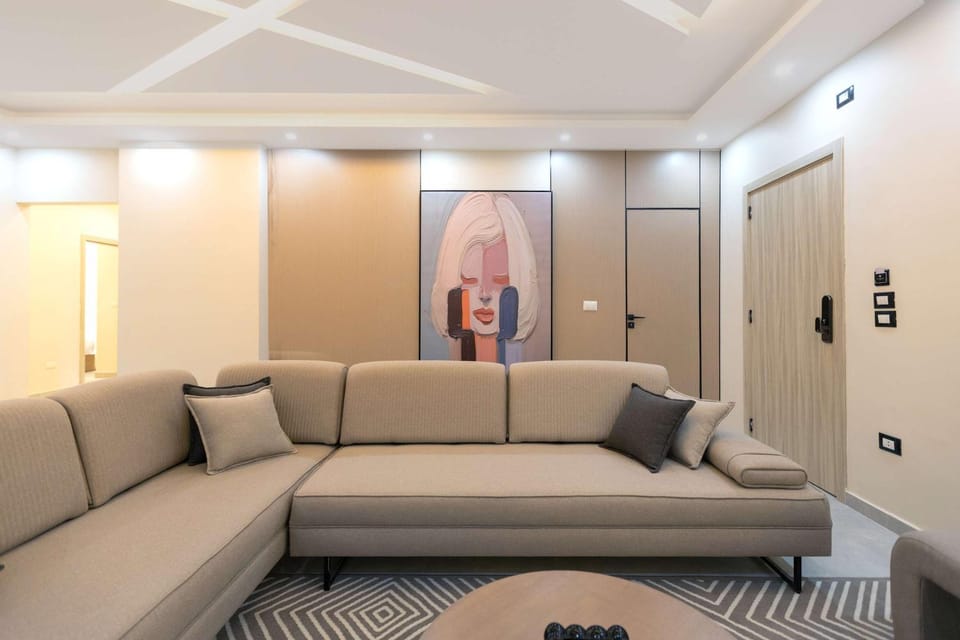 Luxury 3BR 247 Front Desk & Security Apartment in New Cairo City