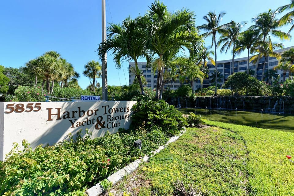 Harbor Towers 605 Apartment in Siesta Beach