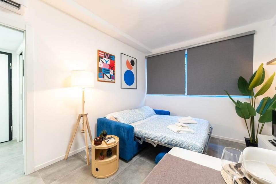Green Design Suite - Navigli & Darsena at 2 Min Apartment in Milan