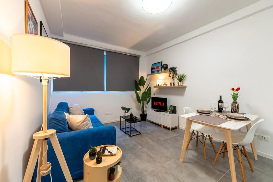 Green Design Suite - Navigli & Darsena at 2 Min Apartment in Milan