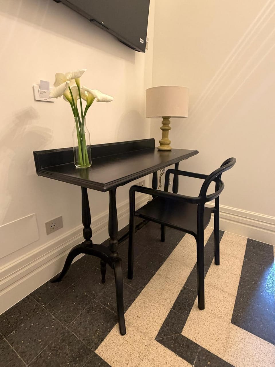 TV and multimedia, Seating area