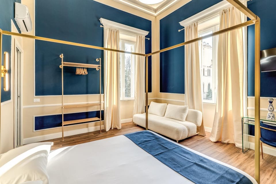 Bed, Living room, Photo of the whole room, Seating area, Bedroom, wardrobe