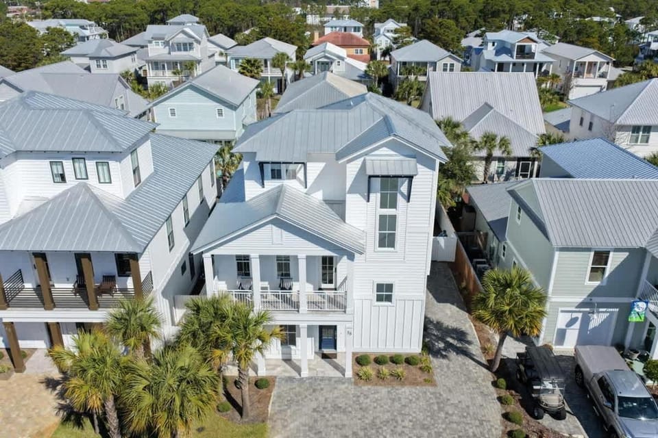 7BR Heart of Home W Poll Near the Beach House in Miramar Beach