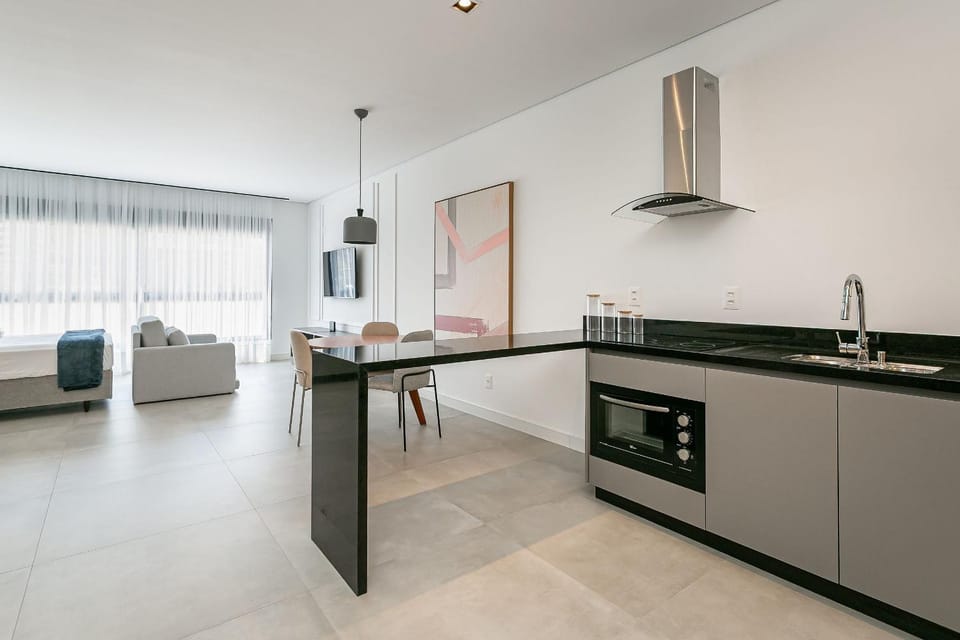 Kitchen or kitchenette, Dining area, stove