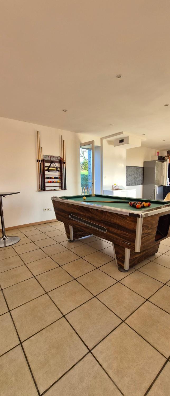 Billiard