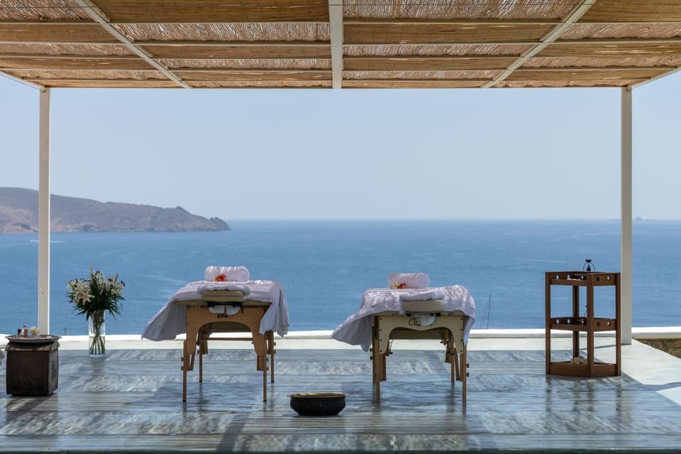 Patio, Natural landscape, Balcony/Terrace