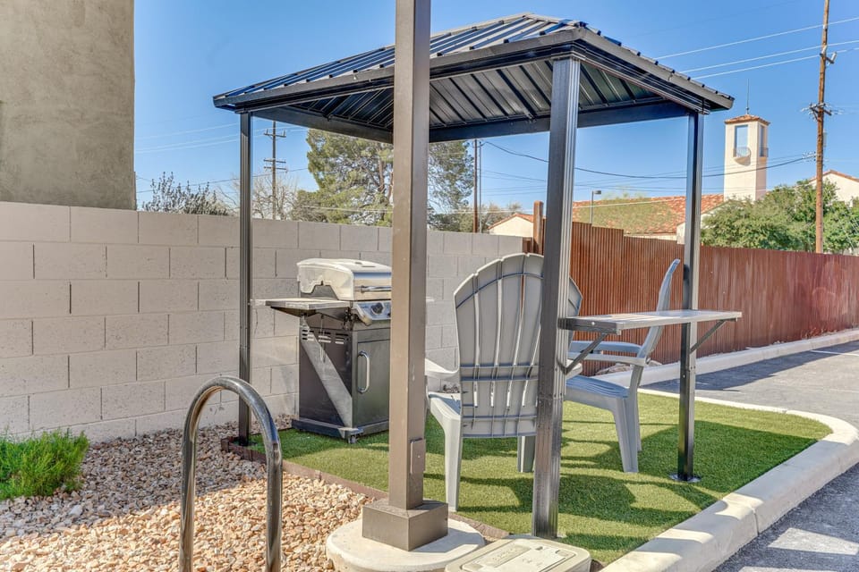 Newly Finished, High-End Condo Near Tucson’s Best! House in Catalina Foothills