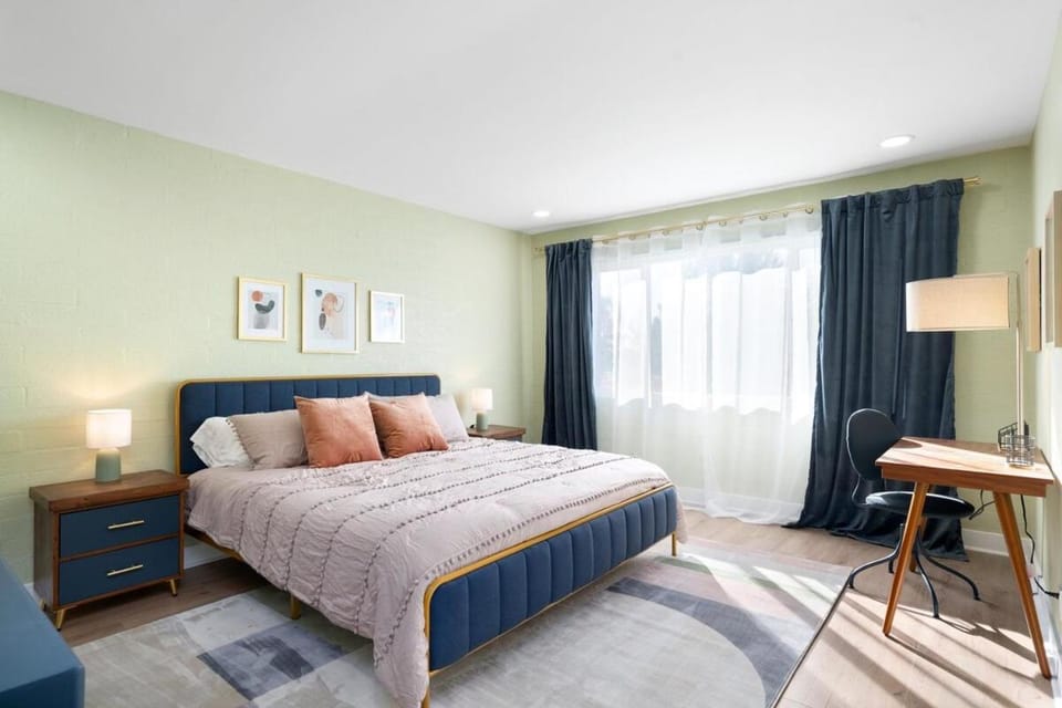 Mid-Century Stay with Pool is Walkable to Old Town and Mall Apartment in Scottsdale