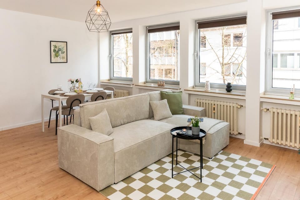 Living room, Dining area, Food