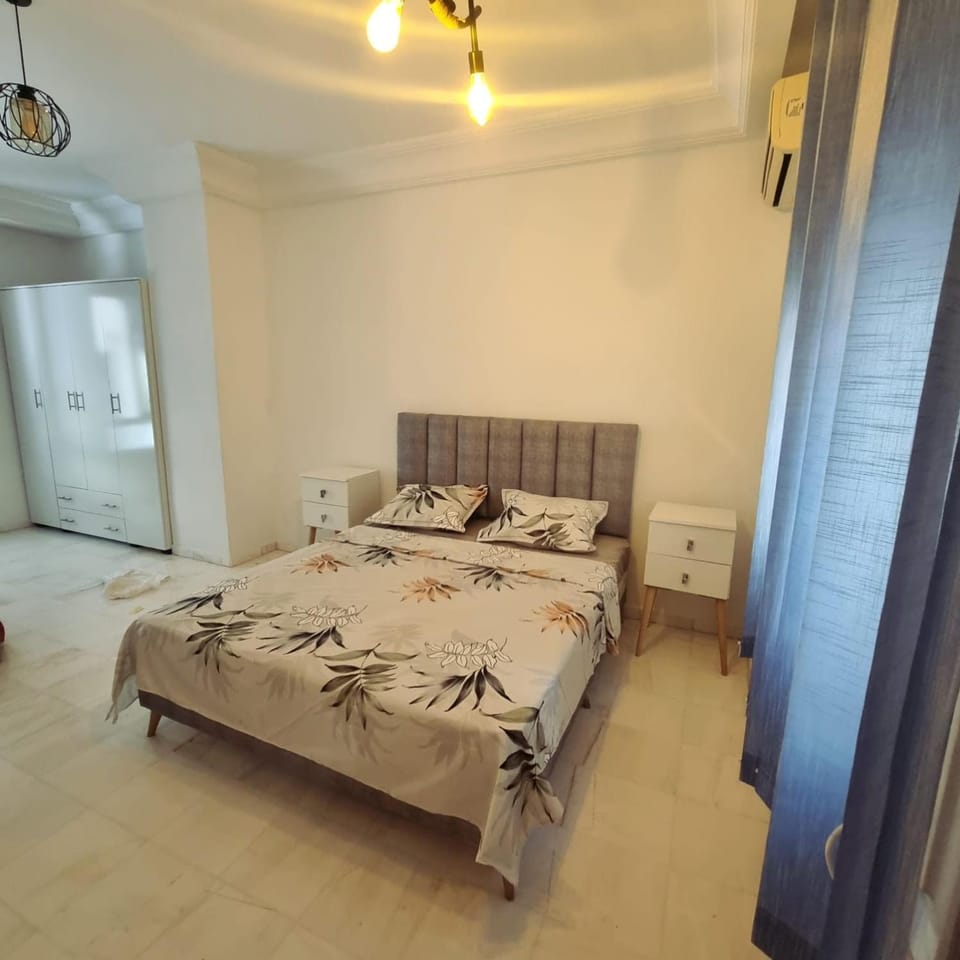 Ennasr Comfort Stay, 2 Bedrooms, near Airport & Medical Centers Apartment in Tunis