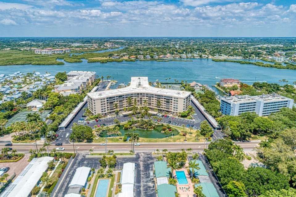 Harbor Towers 721 Apartment in Siesta Beach