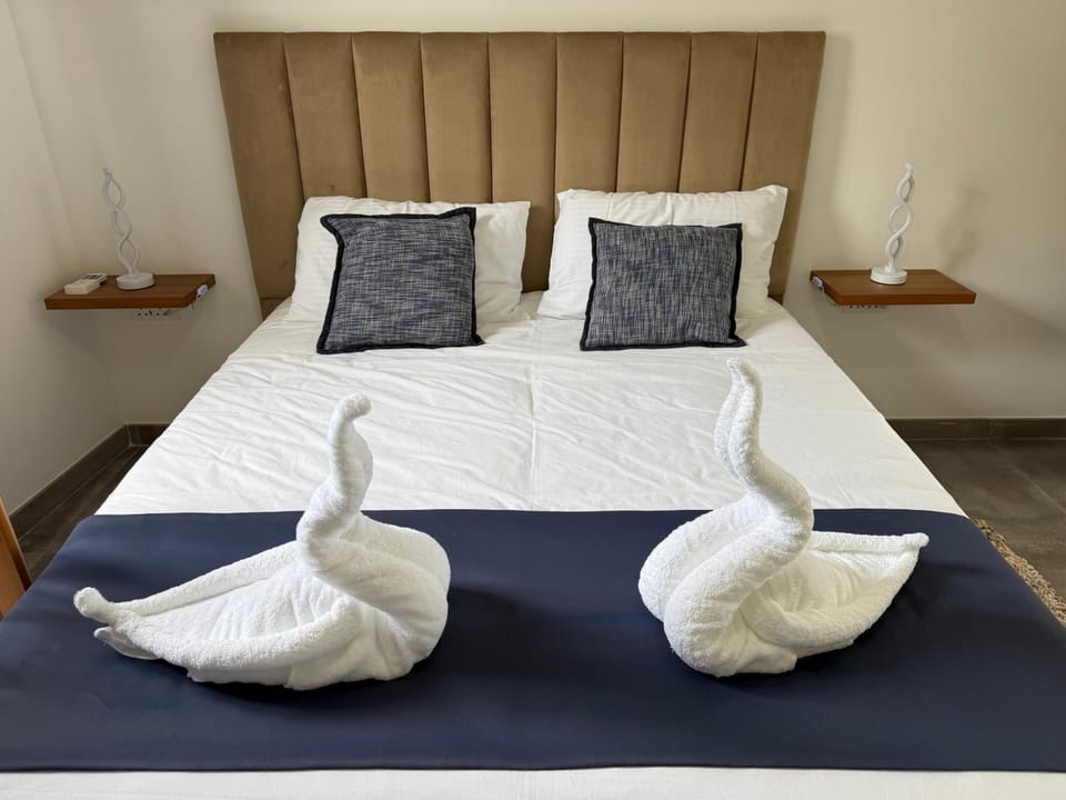 Serenità - Seaview Penthouse Apartment in Marsaskala