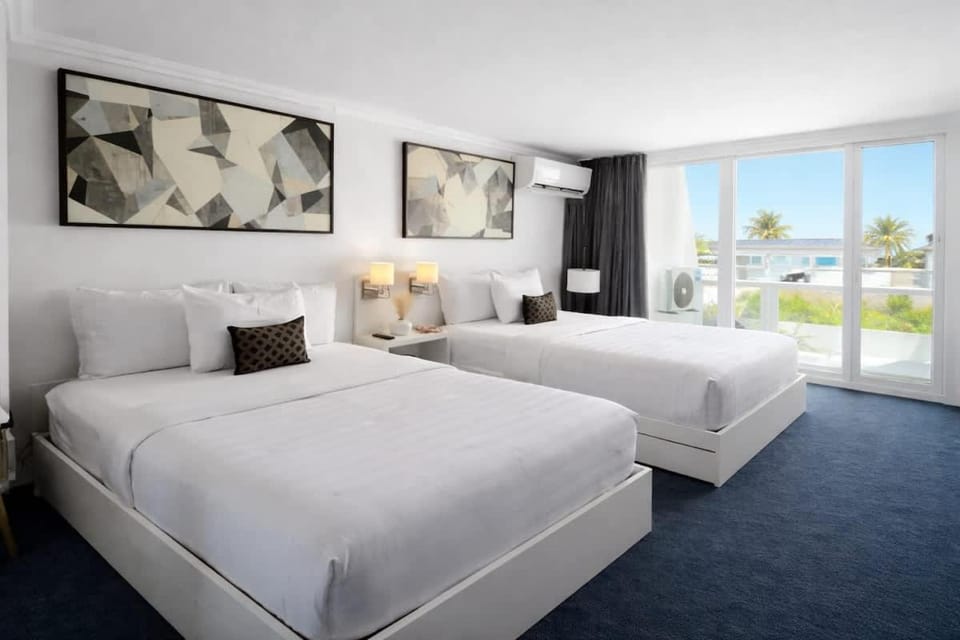 ESJ Towers Studio - Walk to the Beach Apartment in Carolina