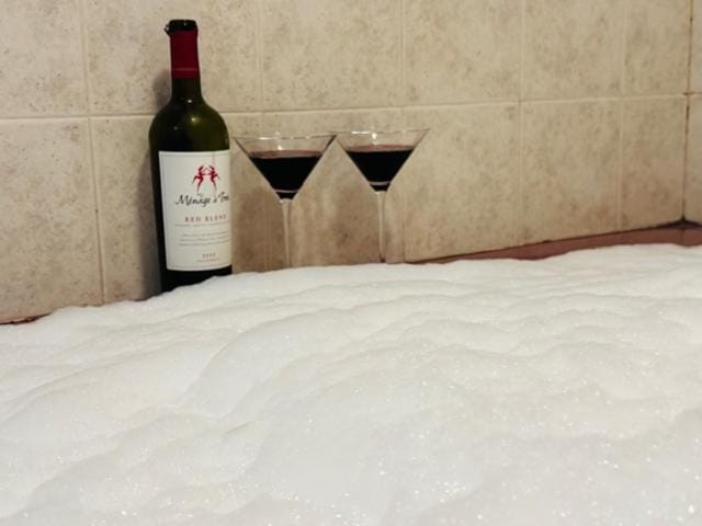 Hot Tub, Drinks