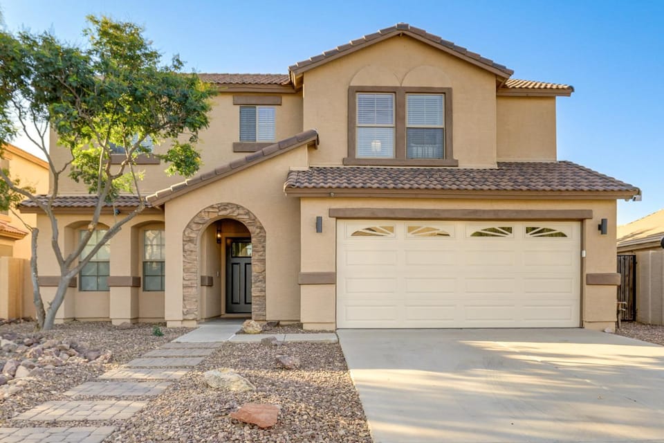 Spacious San Tan Valley w/ Private Outdoor Oasis House in San Tan Valley