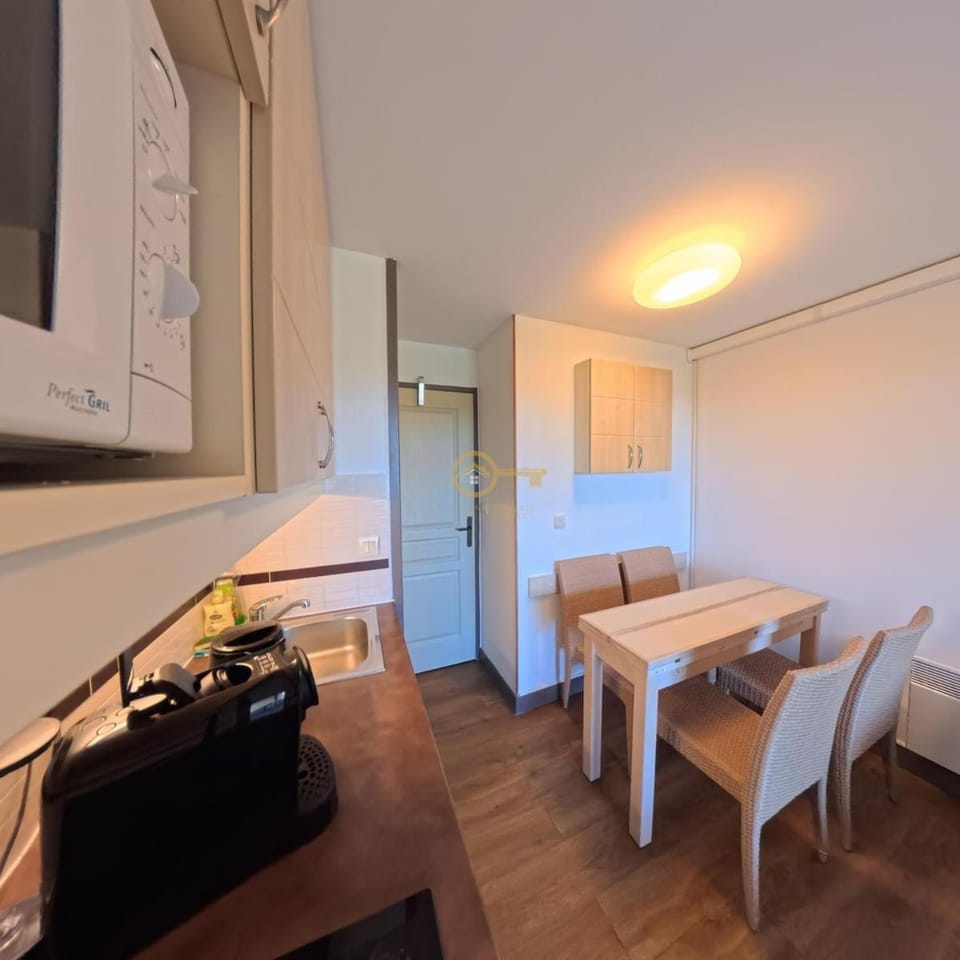 Appartement vue mer Clim 4 à 5 couchage ne s Apartment in Saint-Raphael