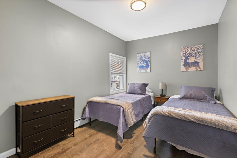 Modern 3BR, Private Parking, 30 Minutes to NYC, World Cup Apartment in East Orange