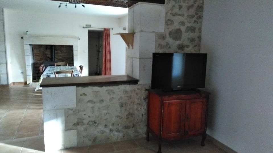 Le Gîte de Mayac,16 rue du four à pain, 24600 VILLETOUREIX FRANCE House in Nouvelle-Aquitaine
