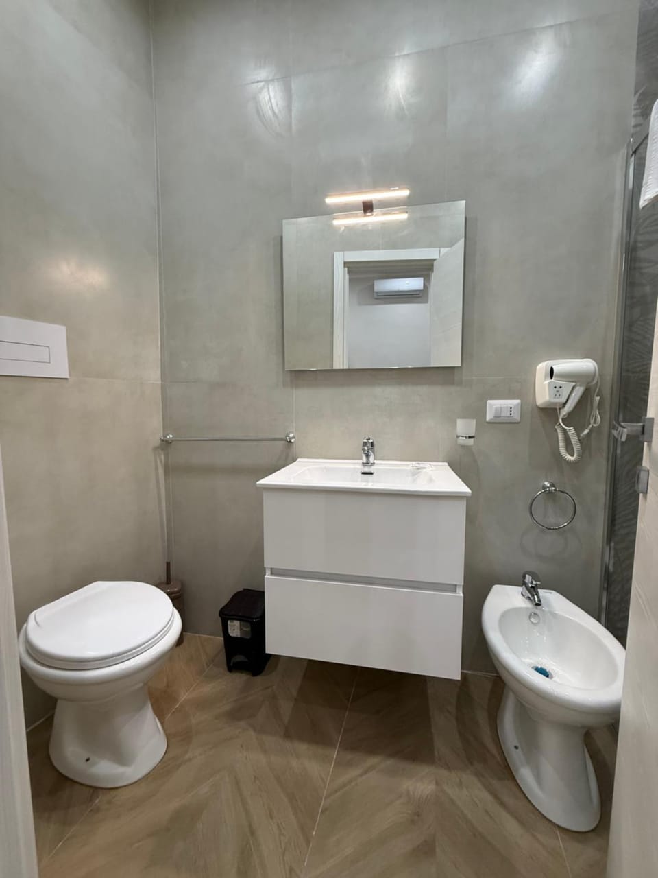 Shower, Toilet, Bathroom, bidet