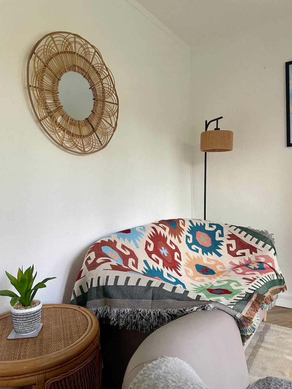 Living room, Decorative detail