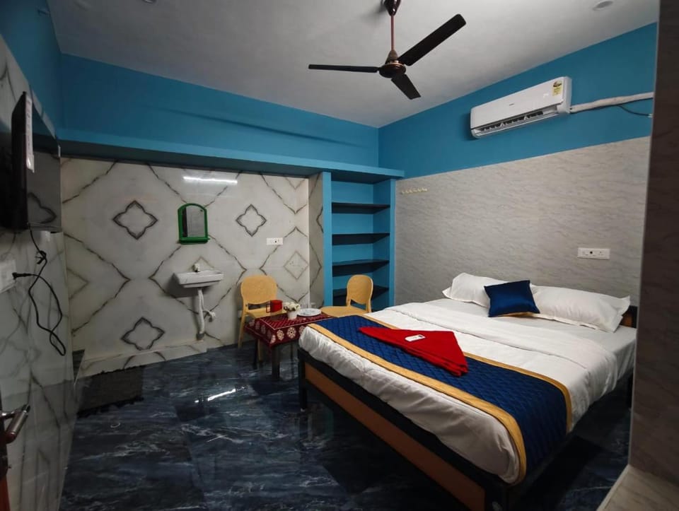 Bed, TV and multimedia, Photo of the whole room, Bedroom, air conditioner