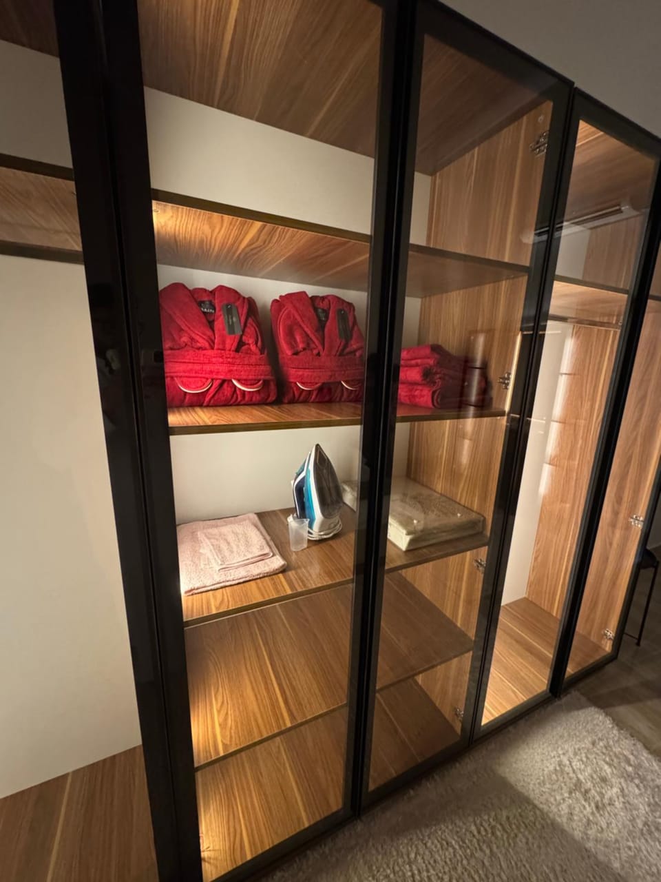 Bed, Photo of the whole room, Bedroom, bunk bed, towels, wardrobe