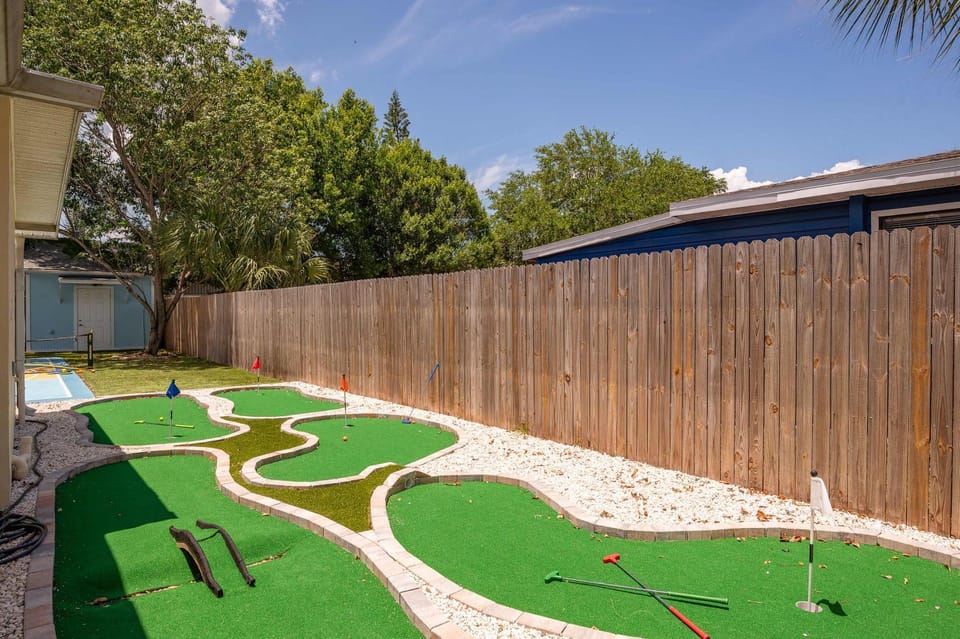 Heated Pool Playground Mini Golf Sports Court House in Largo