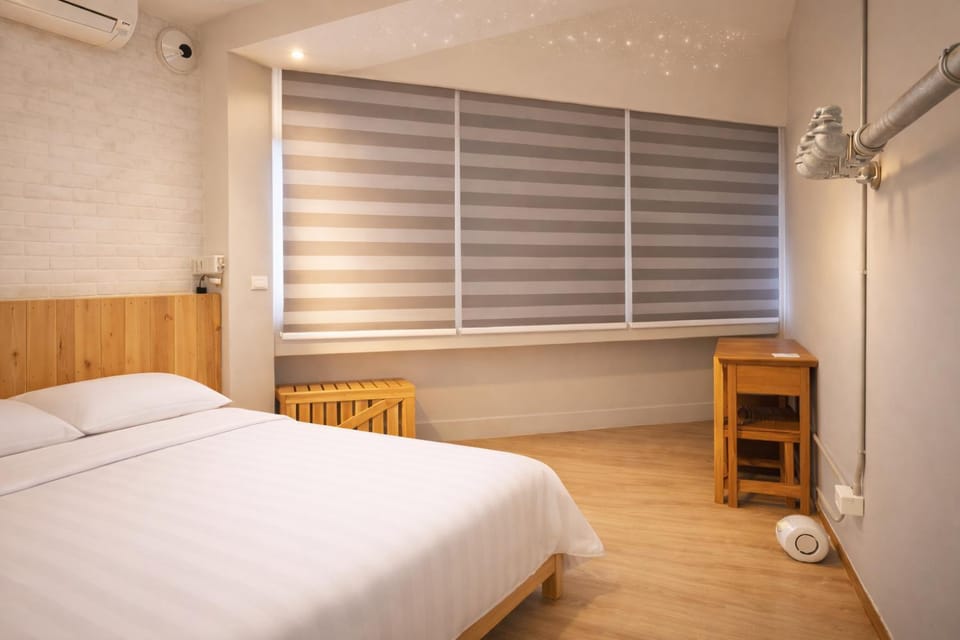 Hive BnB 蜂巢膠囊旅店 - 花蓮火車站旁背包客青旅 - 步行5分鐘 Hostel in Taiwan, Province of China
