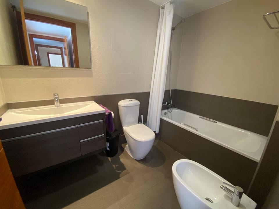 Koyo Suite - Modern Apartment with Parking and Swimming Pool for 6p Apartment in Lloret de Mar