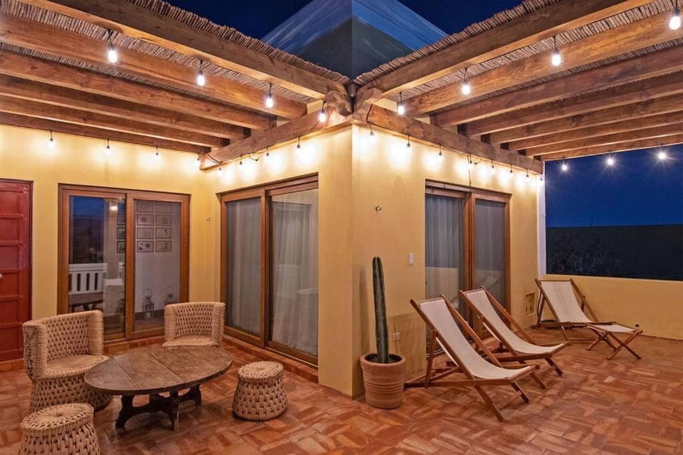 3br traditional home, private pool and rooftop prim House in La Paz
