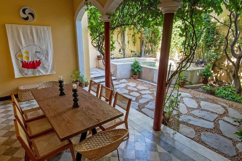 3br traditional home, private pool and rooftop prim House in La Paz