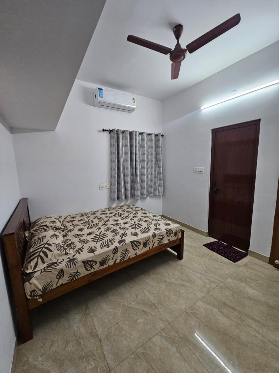 Home in Pollachi House in Tamil Nadu