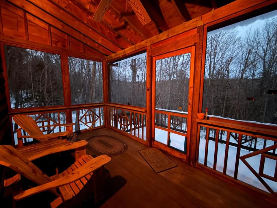 Adirondack Butterfly Hillside House in Capital District, NY, USA