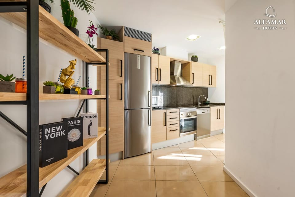 Siena Suite - Modern Apartment with Terrace, Parking and Swimming Pool Apartment in Lloret de Mar
