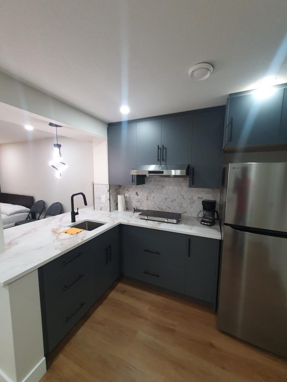 1 Bedroom Suite , Living Area , Dining, kitchen, bathroom Apartment in Airdrie