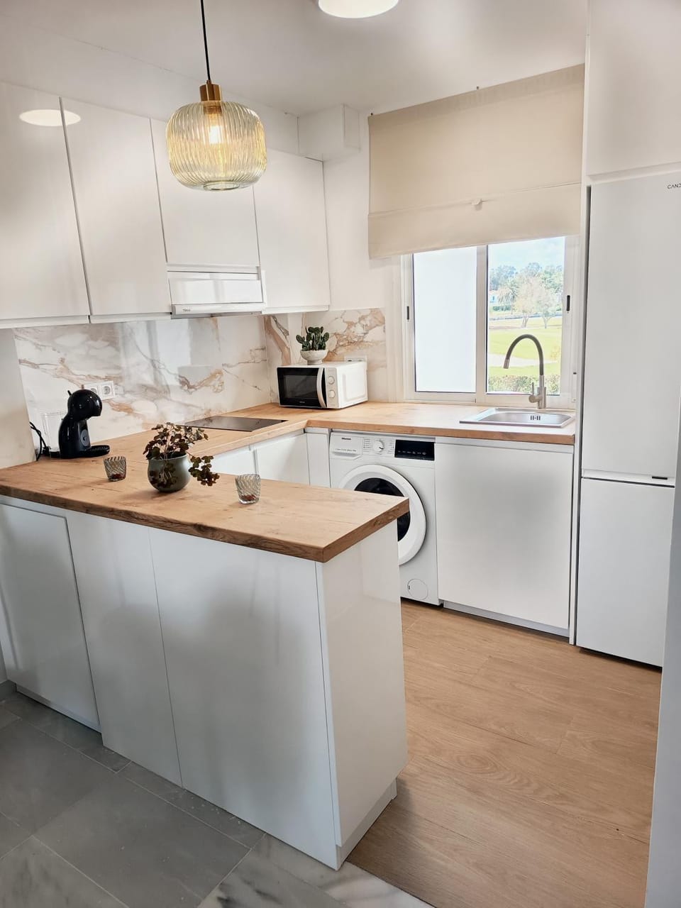Kitchen or kitchenette