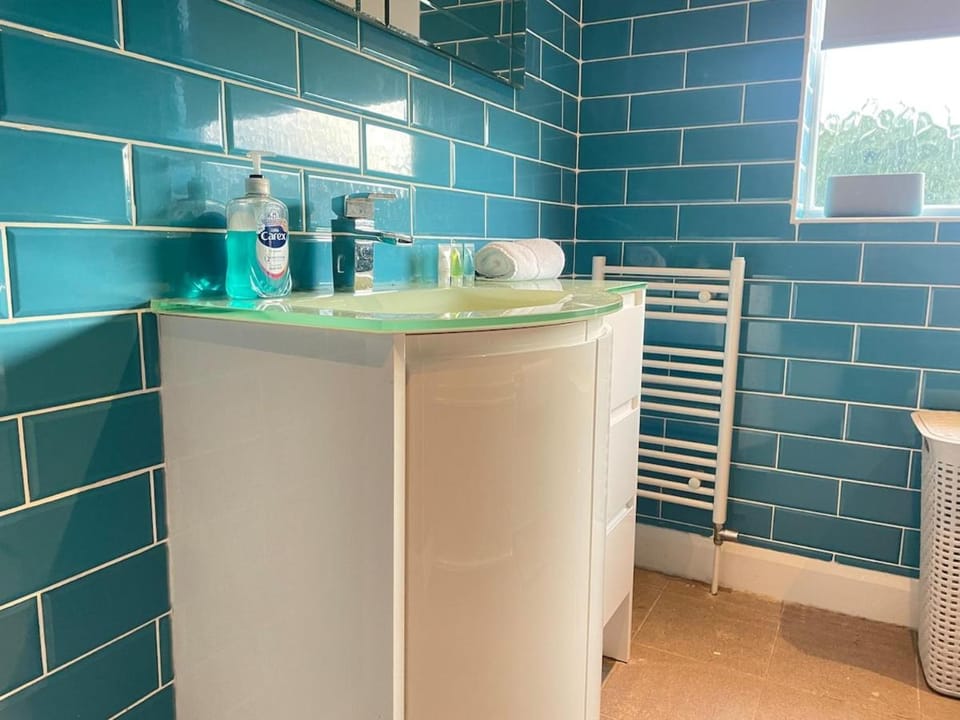 5 Bed Contractor House near NEC BHX Airport Free Parking Apartment in Metropolitan Borough of Solihull