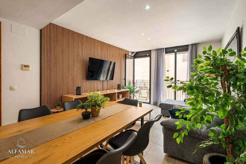 Hanami Suite Apartment in Lloret de Mar