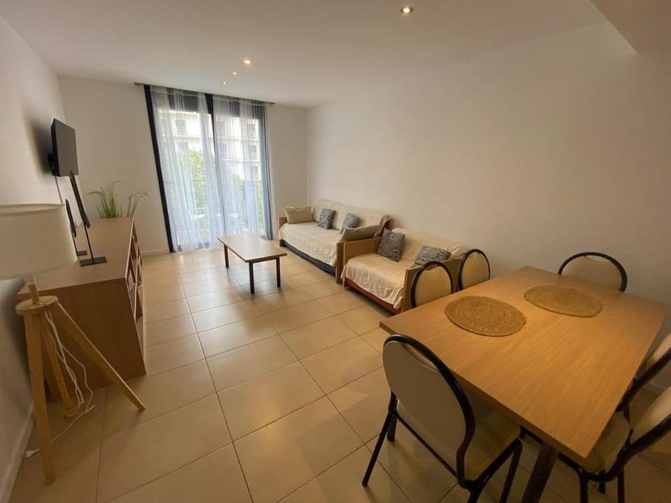 Osaka Suite Apartment in Lloret de Mar