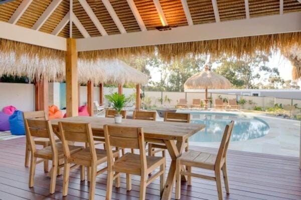 D Bali Luxury Estate Private Bali Style Resort Home Sleeps 10 Gold Coast Escape House in Nerang