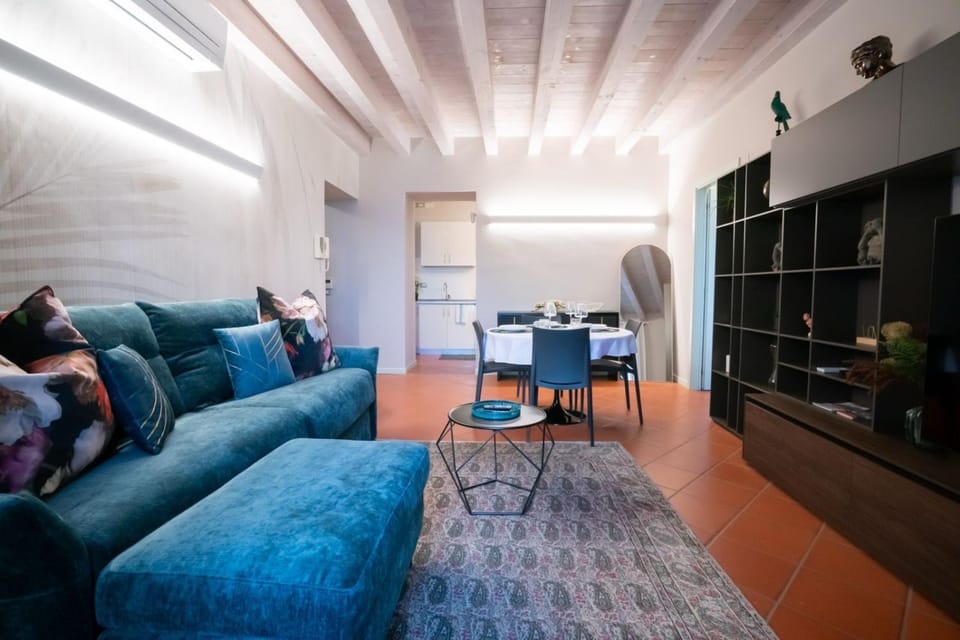 Giulia's Home Apartment in Desenzano del Garda