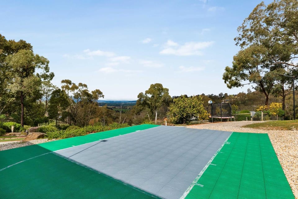 Arkadia - A Yarra Valley Retreat with Pool & Court House in Yarra Glen