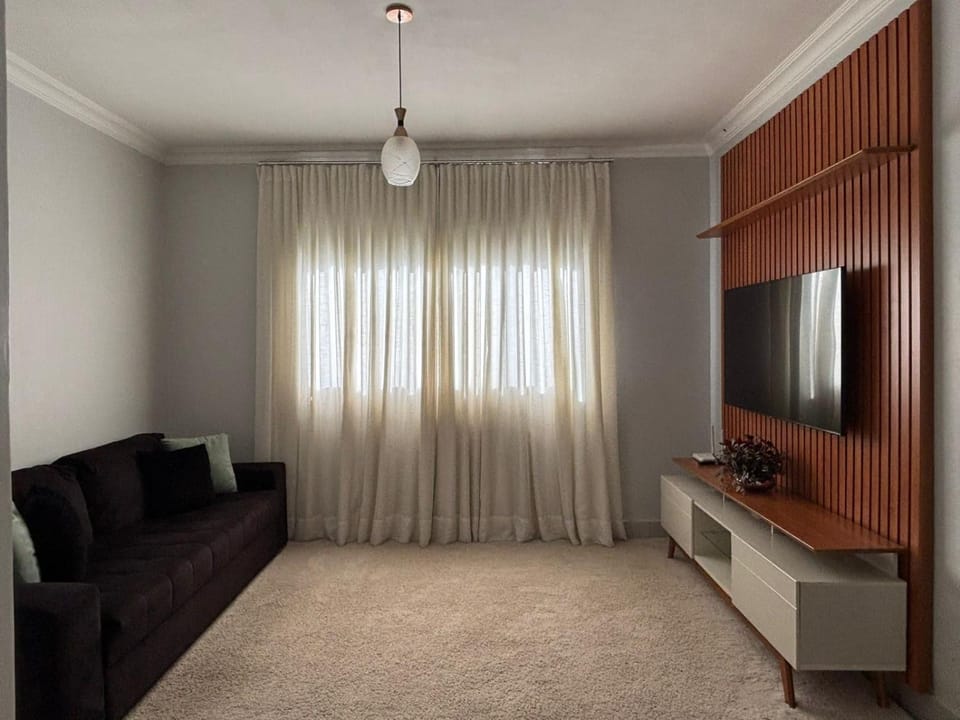 Casa Goiânia 15 minutos do MOTO GP Villa in Goiania
