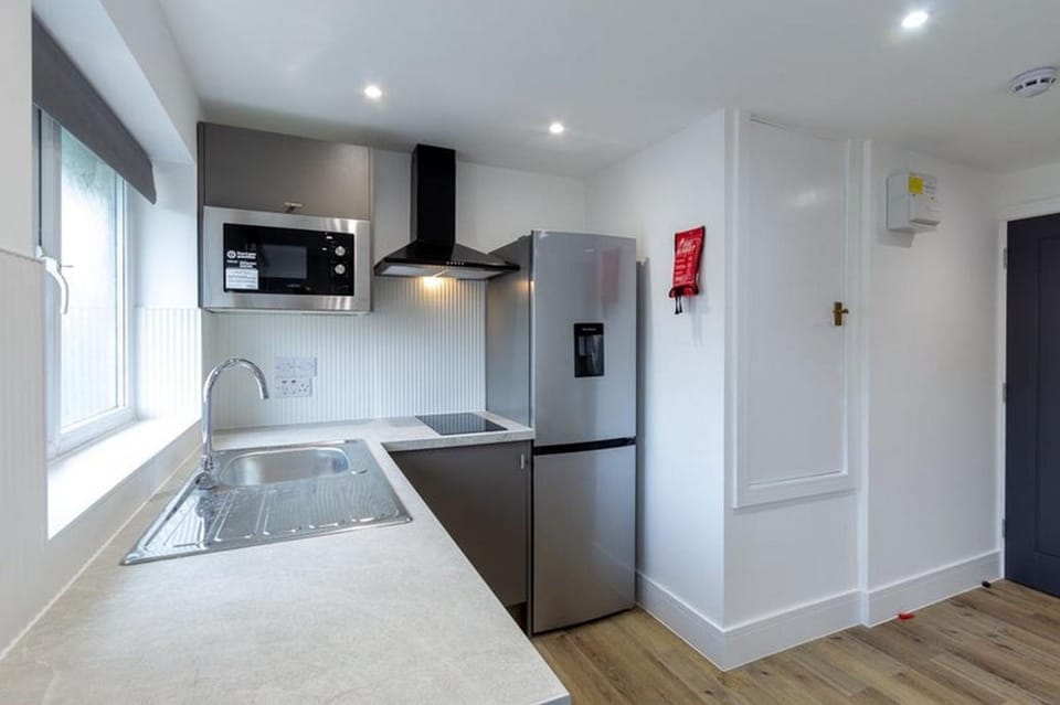 Kitchen or kitchenette, dishwasher, oven, pet friendly, stove
