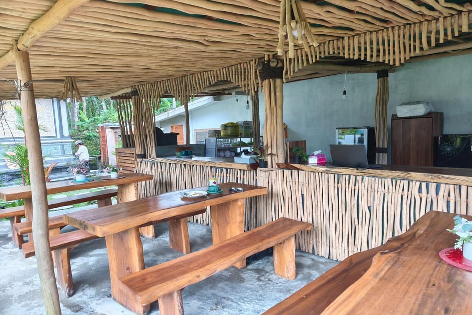 Restaurant/places to eat, Restaurant/places to eat, Breakfast
