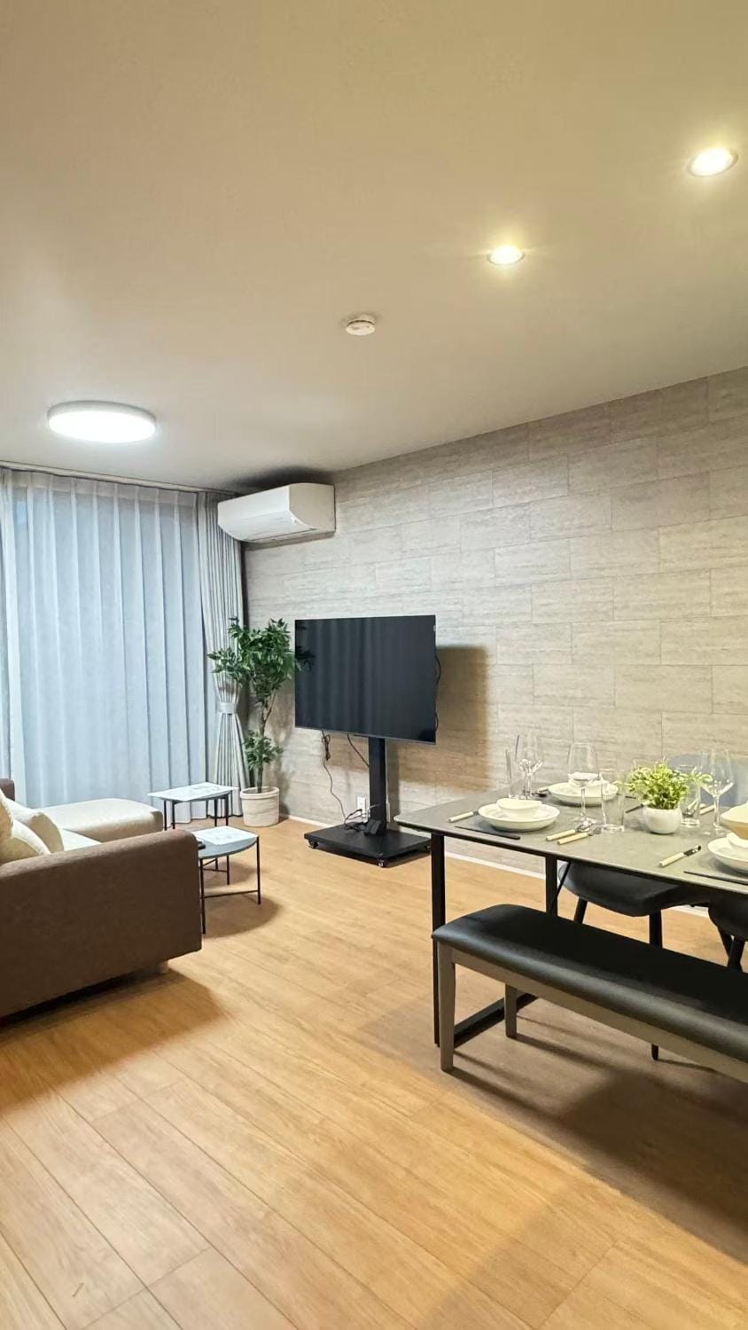 TV and multimedia, Living room, Seating area