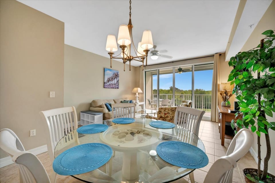 Sunrise Waterfront 2BR Townhome - Pool & Private Terraces House in Ruskin