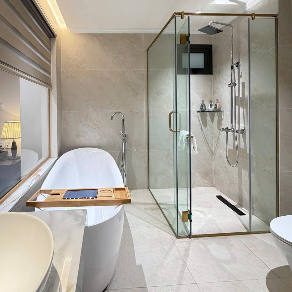 Toilet, Bathroom, Bath