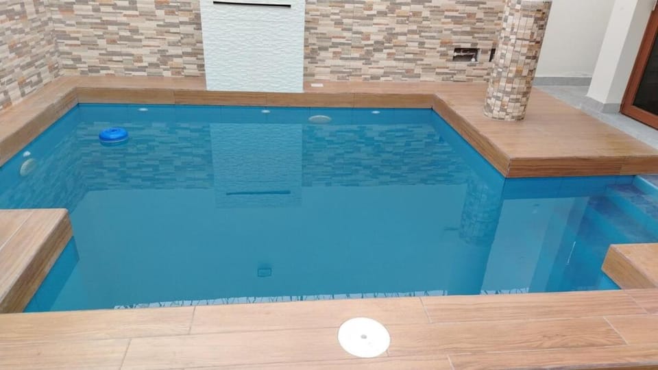Casa familiar con piscina House in Lima Province, Peru